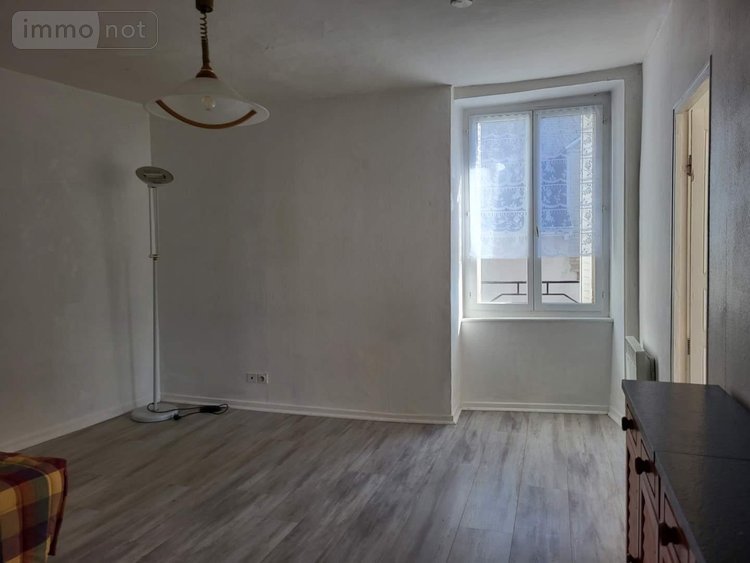 Immeuble a vendre La Souterraine 23300 Creuse 124 m2  101650 euros