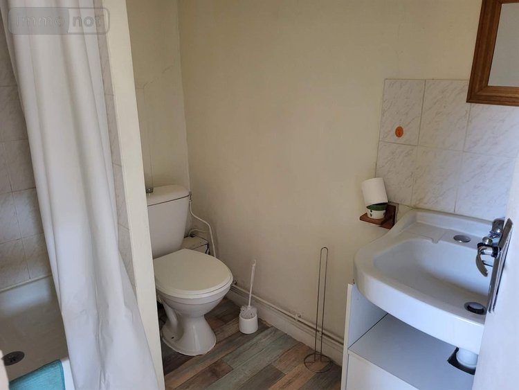 Immeuble a vendre La Souterraine 23300 Creuse 124 m2  101650 euros
