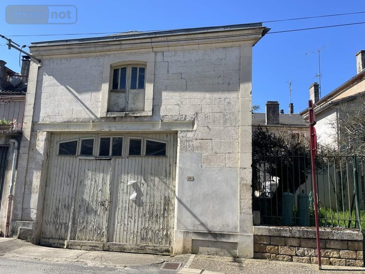 Immeuble a vendre Javerlhac et la Chapelle Saint Robert 24300 Dordogne 306 m2  203300 euros
