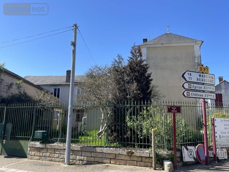 Immeuble a vendre Javerlhac et la Chapelle Saint Robert 24300 Dordogne 306 m2  203300 euros