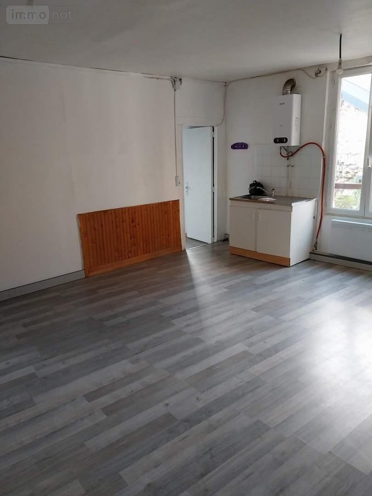 Location appartement Quillebeuf-sur-Seine 27680 Eure 84 m2 3 pièces 597 euros