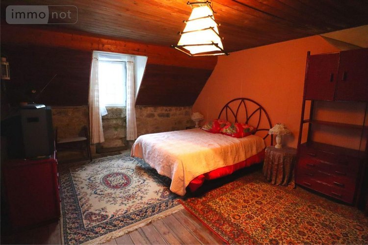 Immeuble a vendre Locronan 29180 Finistère 150 m2  401300 euros