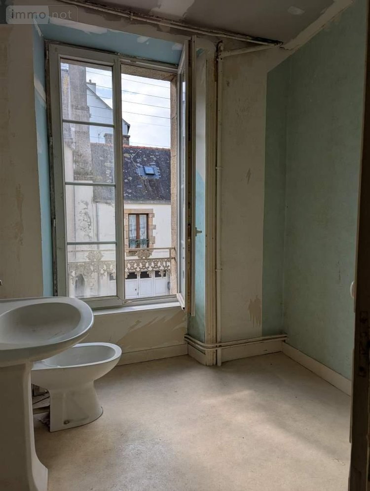 Maison a vendre Douarnenez 29100 Finistère 232 m2 13 pièces 178500 euros