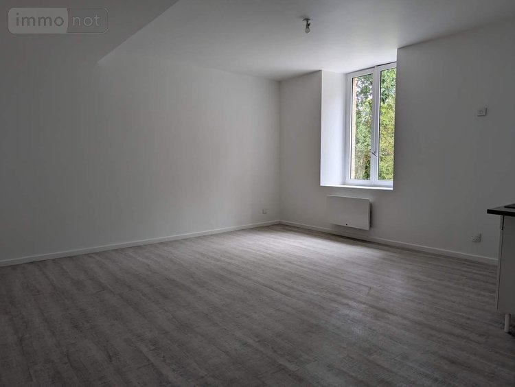 Immeuble a vendre Kerlaz 29100 Finistère 830 m2  1575000 euros