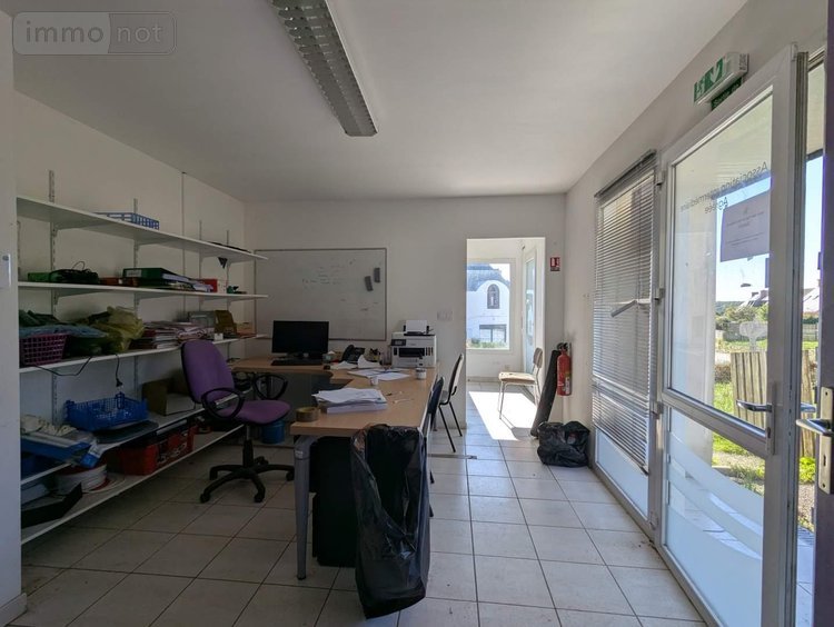 Fonds et murs commerciaux a vendre Douarnenez 29100 Finistère 56 m2  131250 euros