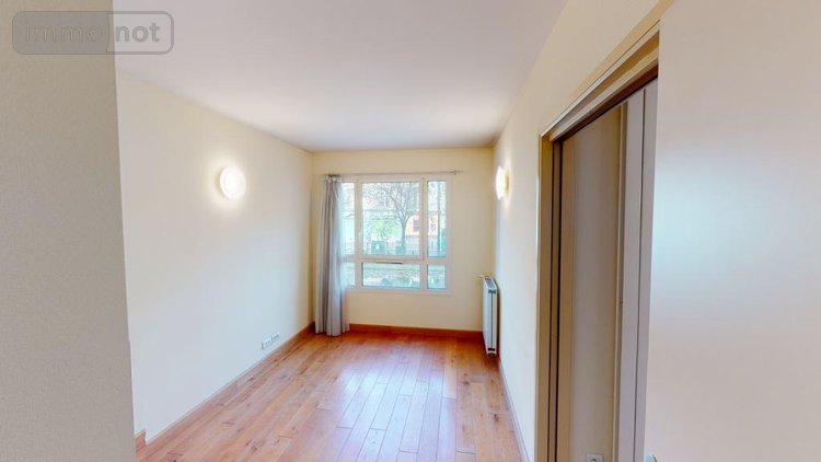 Location fonds et murs commerciaux Rennes 35000 Ille-et-Vilaine 80 m2  1744 euros