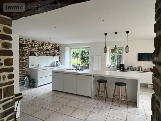 Maison a vendre Vern-sur-Seiche 35770 Ille-et-Vilaine 230 m2 7 pièces 503040 euros