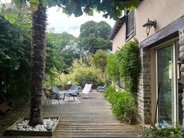 Maison a vendre Vern-sur-Seiche 35770 Ille-et-Vilaine 230 m2 7 pièces 484000 euros