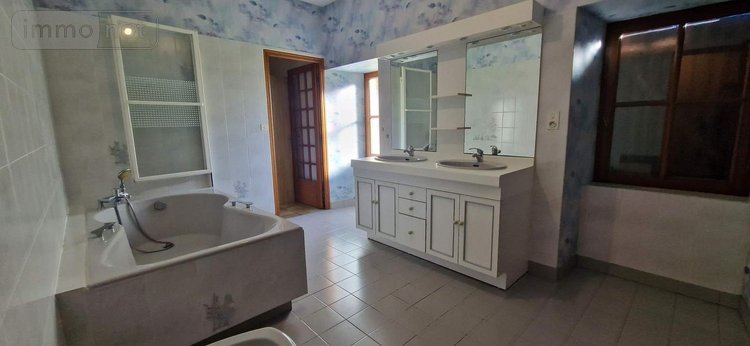 Maison a vendre Noyal-sur-Vilaine 35530 Ille-et-Vilaine 185 m2 11 pièces 342300 euros