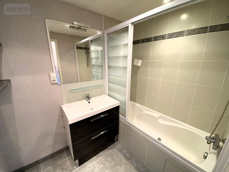 Location appartement Noyal-sur-Vilaine 35530 Ille-et-Vilaine 64 m2 3 pièces 695 euros