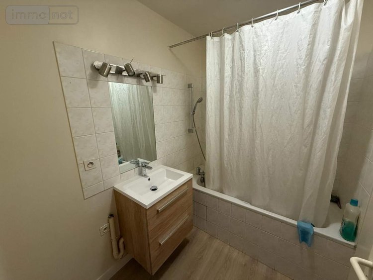 Location appartement Noyal-sur-Vilaine 35530 Ille-et-Vilaine 84 m2 4 pièces 800 euros