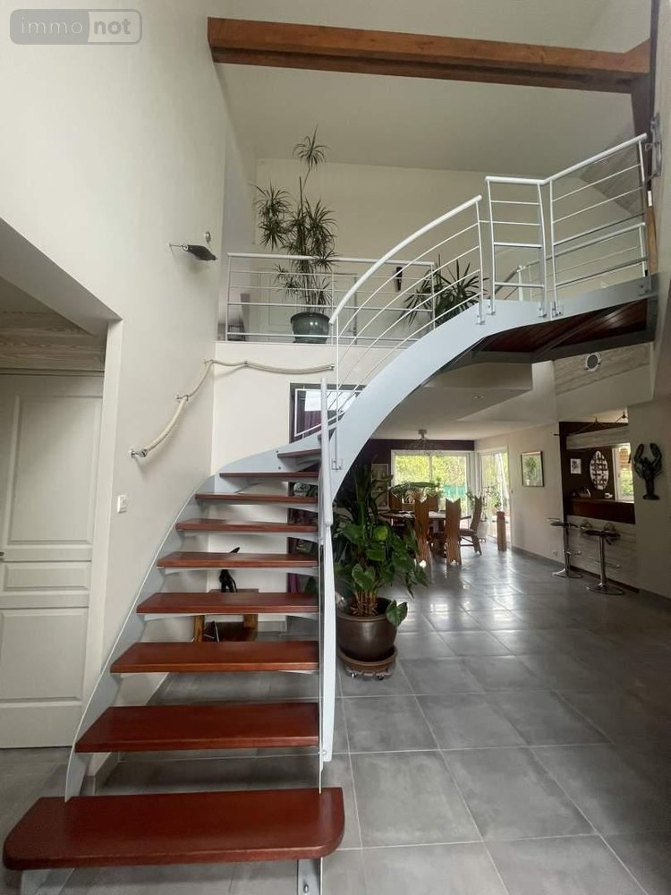 Maison a vendre Domloup 35410 Ille-et-Vilaine 263 m2 8 pièces 661600 euros