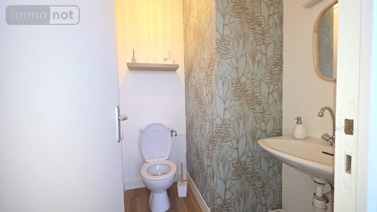 Location fonds et murs commerciaux Noyal-sur-Vilaine 35530 Ille-et-Vilaine 204 m2  1200 euros