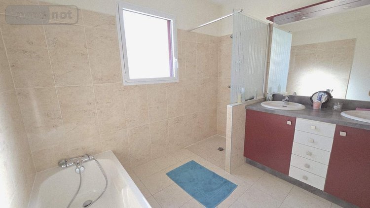 Maison a vendre Noyal-sur-Vilaine 35530 Ille-et-Vilaine 193 m2 9 pièces 501950 euros