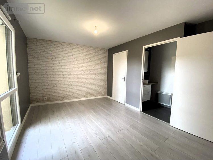 Location appartement Saint-Erblon 35230 Ille-et-Vilaine 84 m2 4 pièces 1010 euros