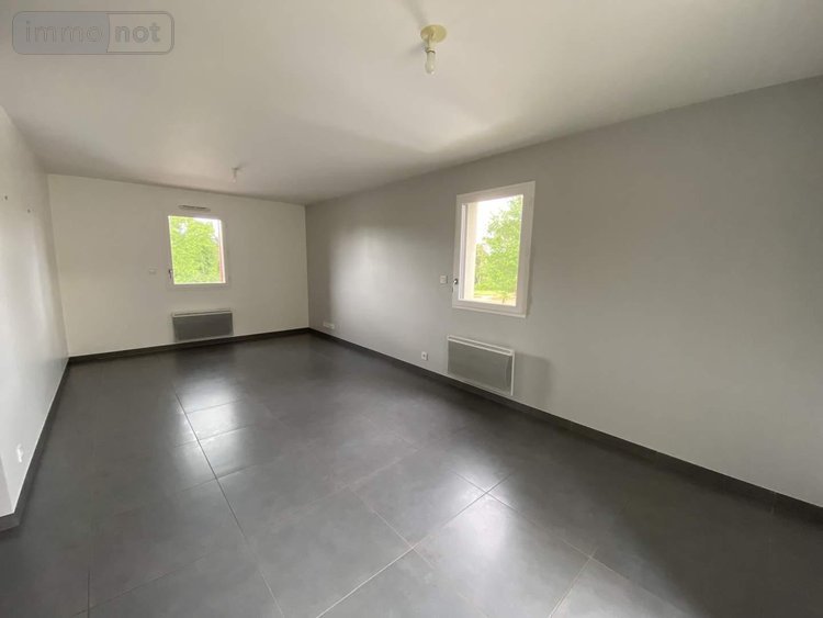 Location appartement Saint-Erblon 35230 Ille-et-Vilaine 84 m2 4 pièces 1010 euros