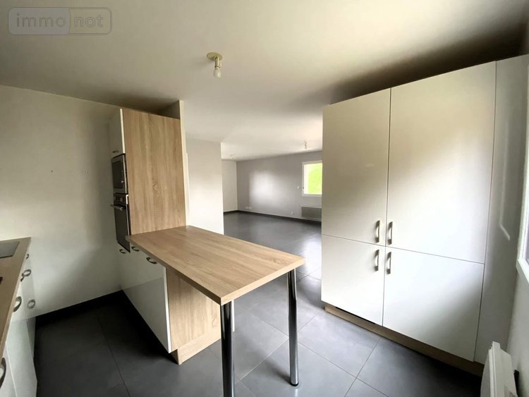 Location appartement Saint-Erblon 35230 Ille-et-Vilaine 84 m2 4 pièces 1015 euros