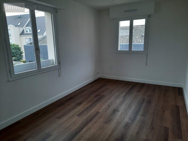 Location appartement Noyal-sur-Vilaine 35530 Ille-et-Vilaine 100 m2 5 pièces 800 euros