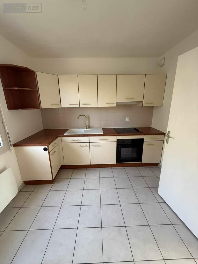 Location appartement Chavagne 35310 Ille-et-Vilaine 69 m2 3 pièces 650 euros