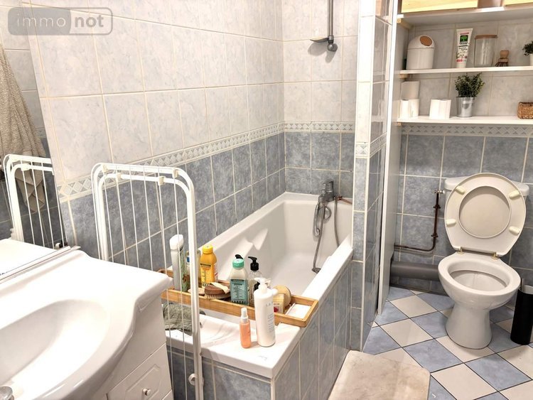 Immeuble a vendre Montfort-sur-Meu 35160 Ille-et-Vilaine 86 m2  198500 euros