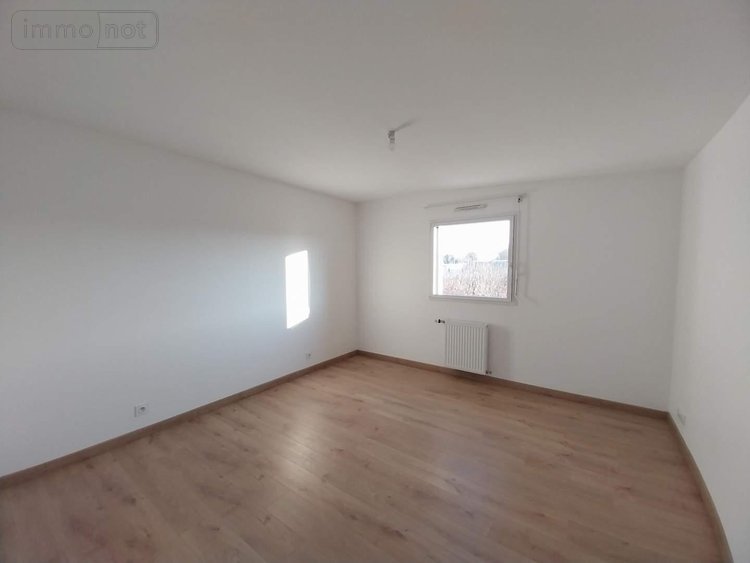 Location maison Saint-Gilles 35590 Ille-et-Vilaine 98 m2 5 pièces 947 euros