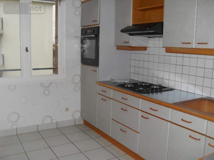 Location appartement Fougères 35300 Ille-et-Vilaine 73 m2 4 pièces 615 euros