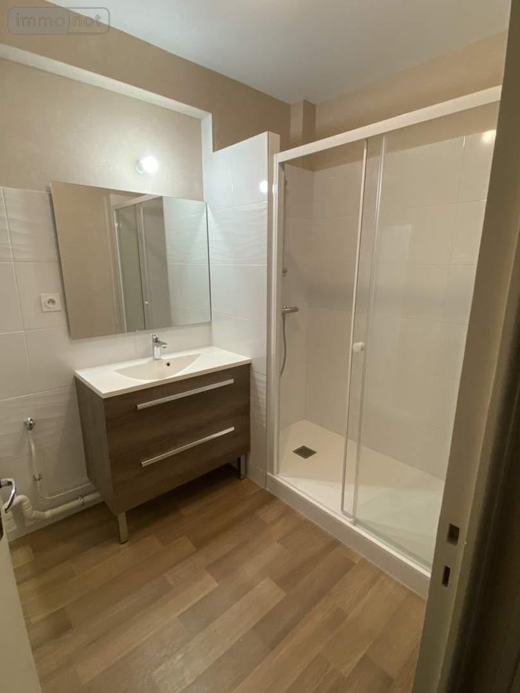 Location appartement Fougères 35300 Ille-et-Vilaine 65 m2 3 pièces 480 euros