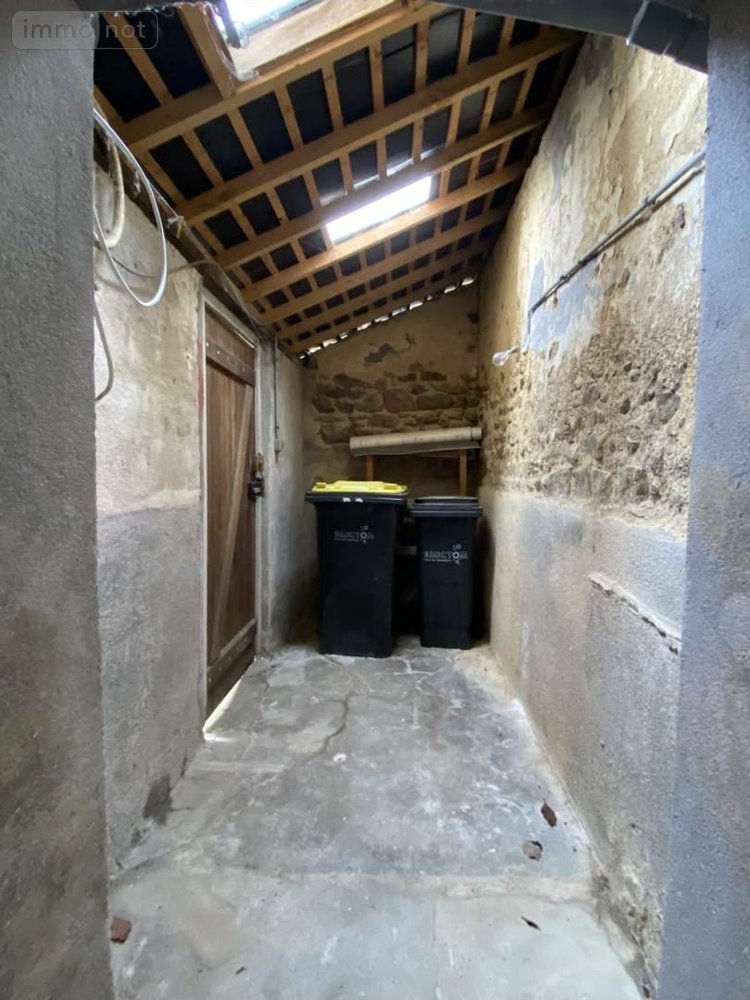 Location appartement Fougères 35300 Ille-et-Vilaine 32 m2 2 pièces 330 euros