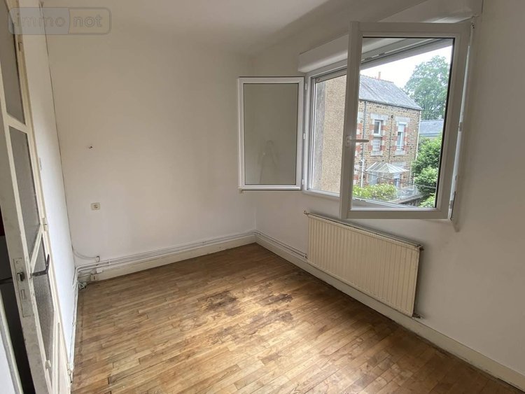 Fonds et murs commerciaux a vendre Fougères 35300 Ille-et-Vilaine 80 m2  135148 euros