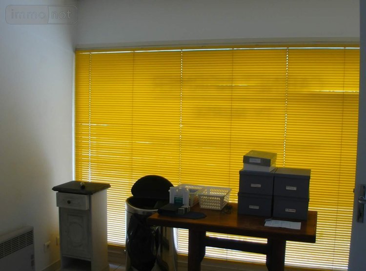 Location fonds et murs commerciaux Saint-Malo 35400 Ille-et-Vilaine 52 m2  710 euros