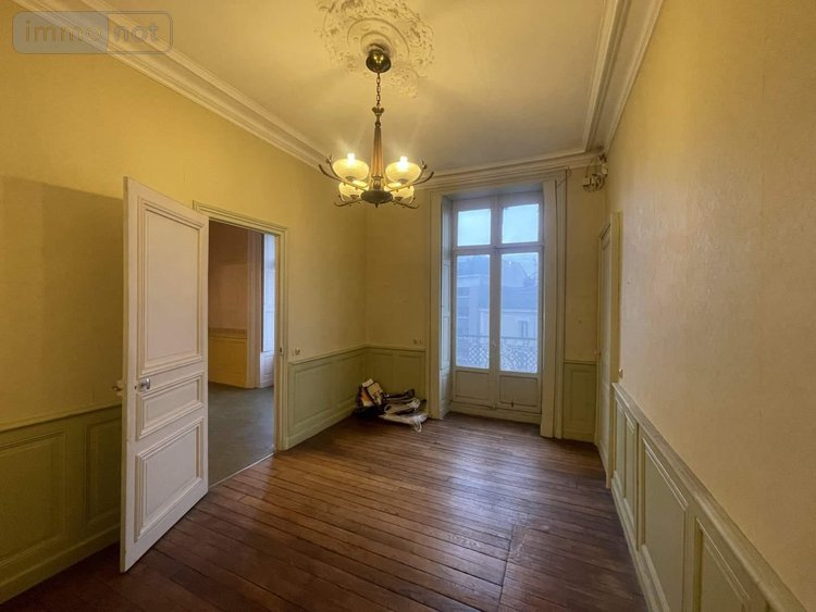 Fonds et murs commerciaux a vendre Rennes 35000 Ille-et-Vilaine 234 m2  795600 euros