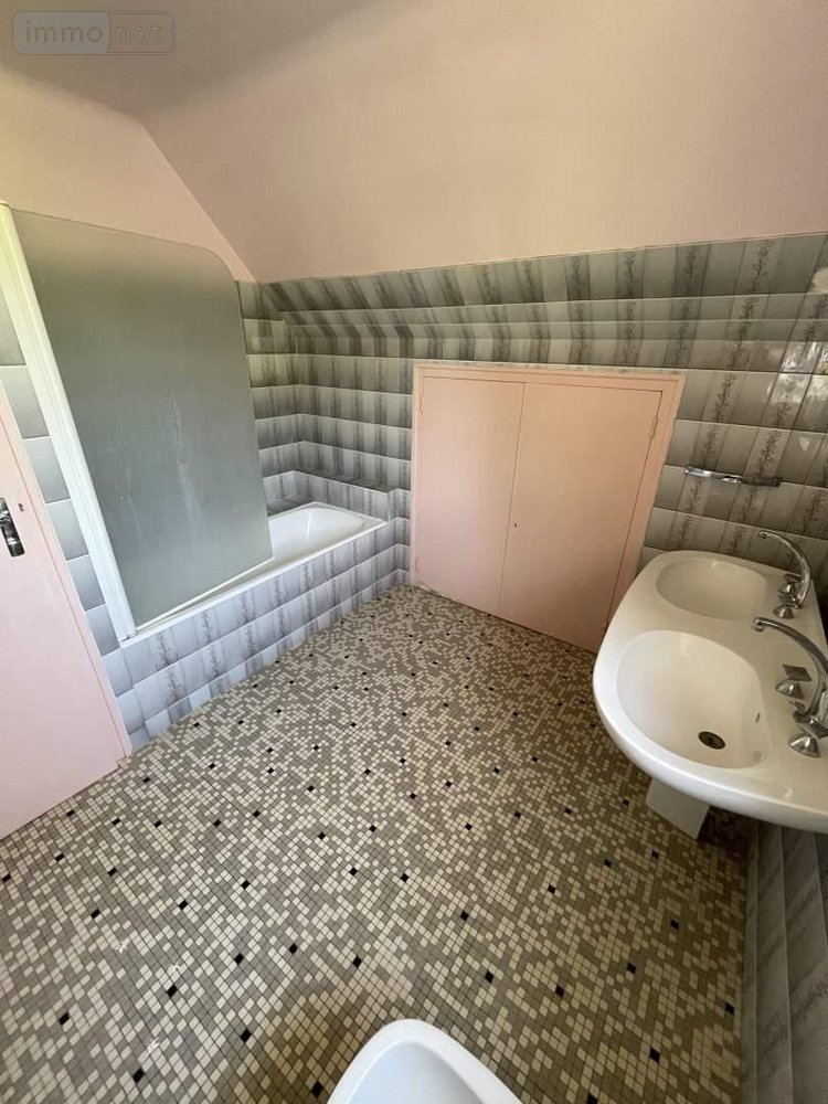 Maison a vendre Bais 35680 Ille-et-Vilaine 182 m2 8 pièces 292800 euros