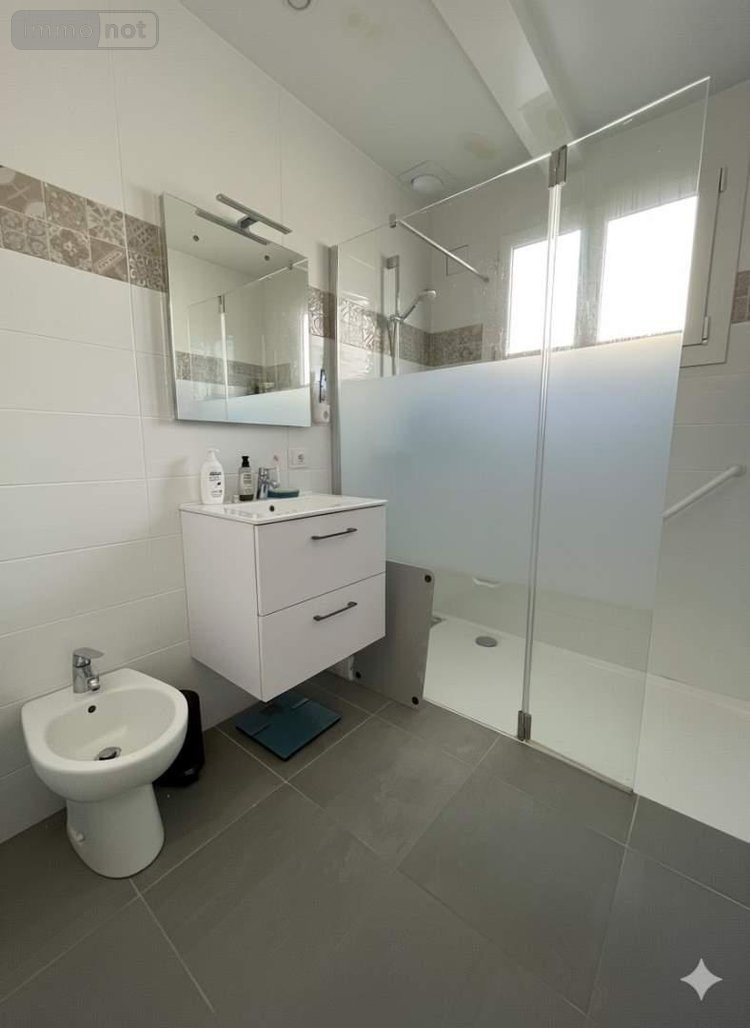 Location maison Bais 35680 Ille-et-Vilaine 87 m2 4 pièces 950 euros