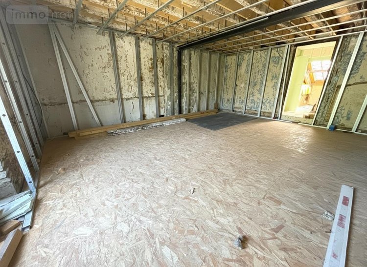 Immeuble a vendre La Guerche-de-Bretagne 35130 Ille-et-Vilaine 150 m2  89980 euros