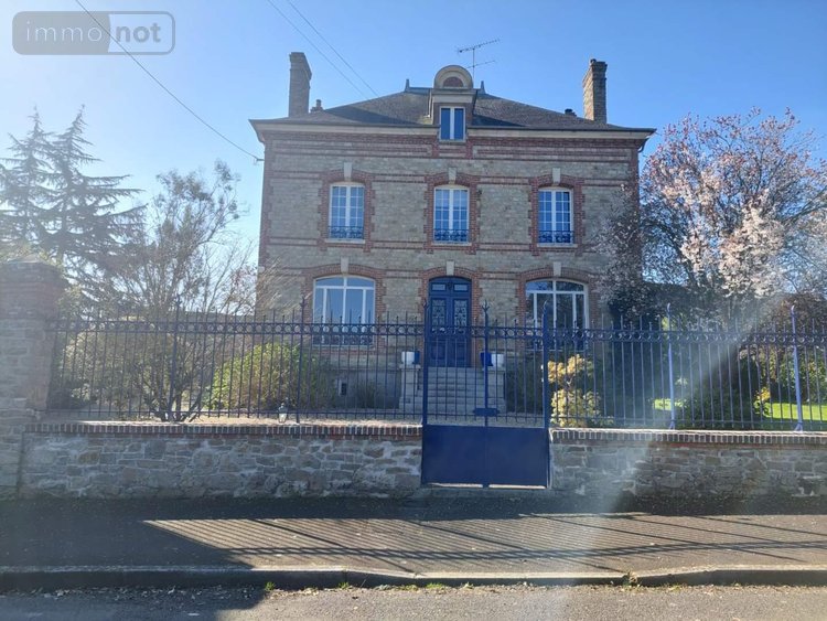 Maison a vendre Martigné-Ferchaud 35640 Ille-et-Vilaine 243 m2 9 pièces 525840 euros