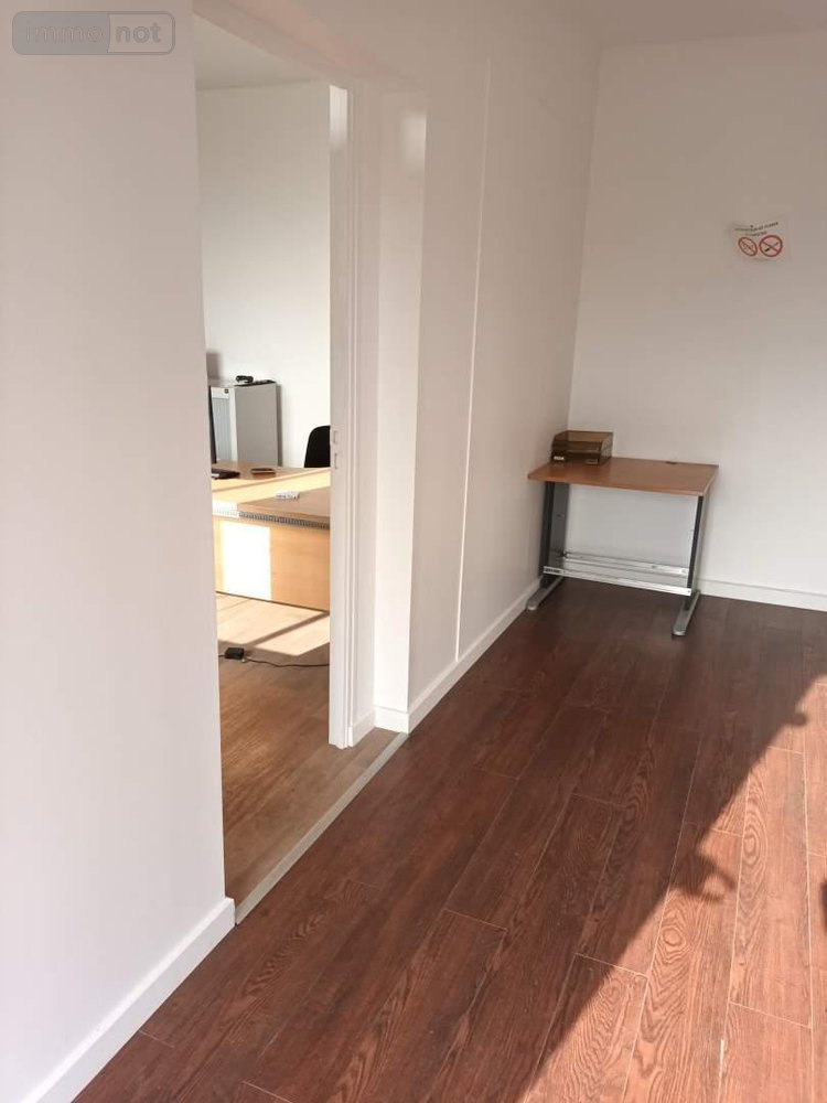 Location fonds et murs commerciaux Bain-de-Bretagne 35470 Ille-et-Vilaine 150 m2  880 euros