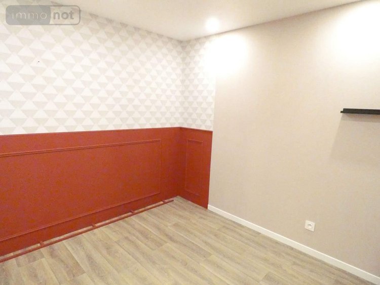 Location fonds et murs commerciaux Bain-de-Bretagne 35470 Ille-et-Vilaine 70 m2  700 euros