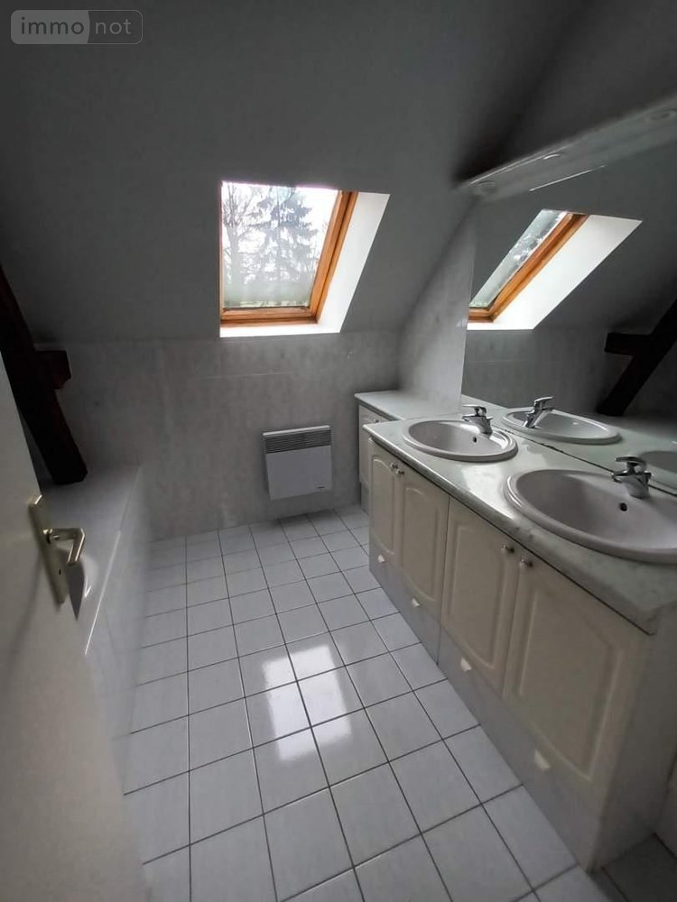 Location maison Pléchâtel 35470 Ille-et-Vilaine 128 m2 5 pièces 1050 euros