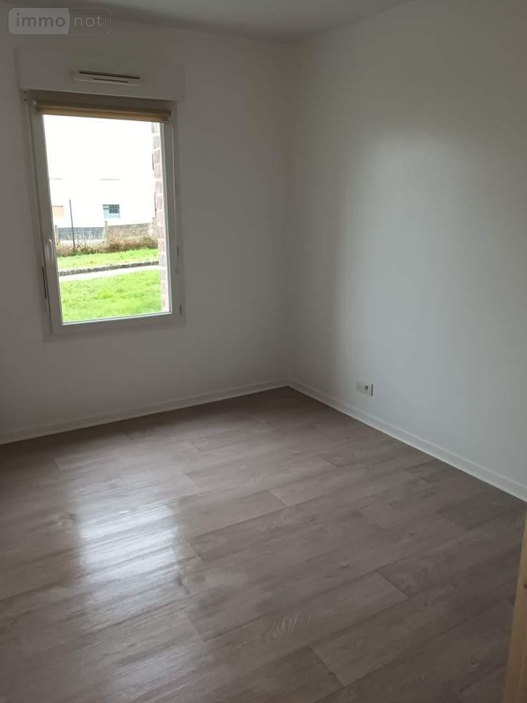 Location appartement Bain-de-Bretagne 35470 Ille-et-Vilaine 65 m2 3 pièces 800 euros