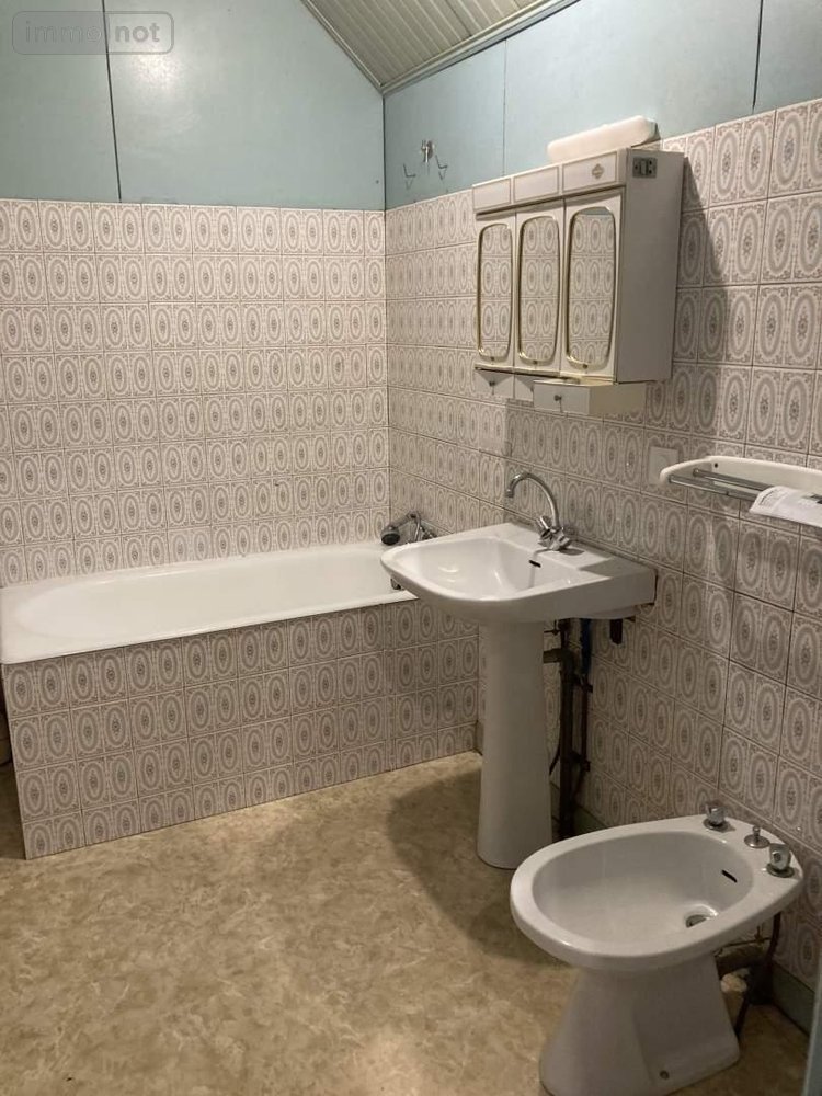 Location maison Mézières-sur-Couesnon 35140 Ille-et-Vilaine 79 m2 3 pièces 500 euros