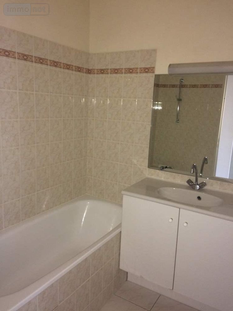 Location appartement Tours 37000 Indre-et-Loire 77 m2 3 pièces 870 euros