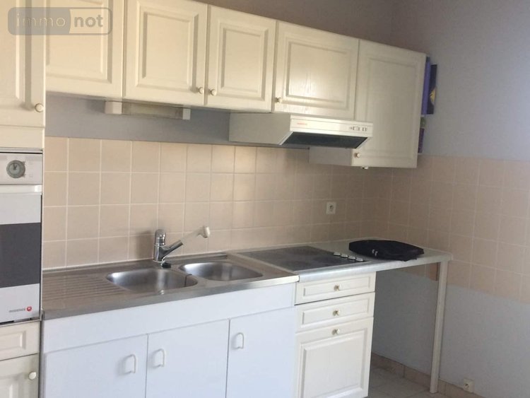 Location appartement Saint-Cyr-sur-Loire 37540 Indre-et-Loire 71 m2 3 pièces 830 euros