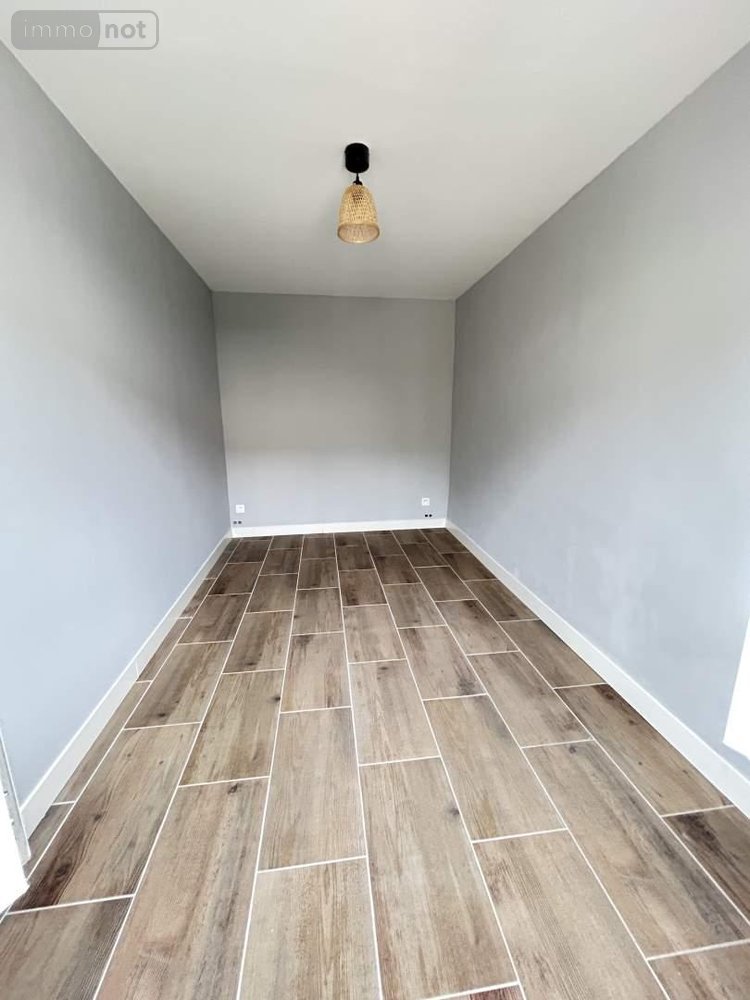 Location maison Tours 37000 Indre-et-Loire 54 m2 3 pièces 820 euros