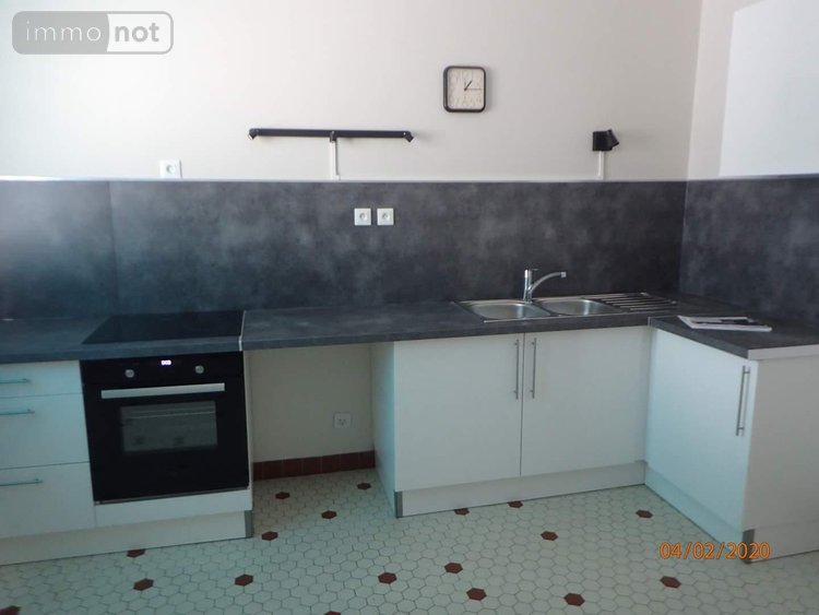 Location appartement Tours 37000 Indre-et-Loire 103 m2 3 pièces 1300 euros