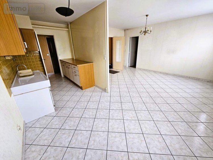 Appartement a vendre Tours 37000 Indre-et-Loire 51 m2 2 pièces 74800 euros
