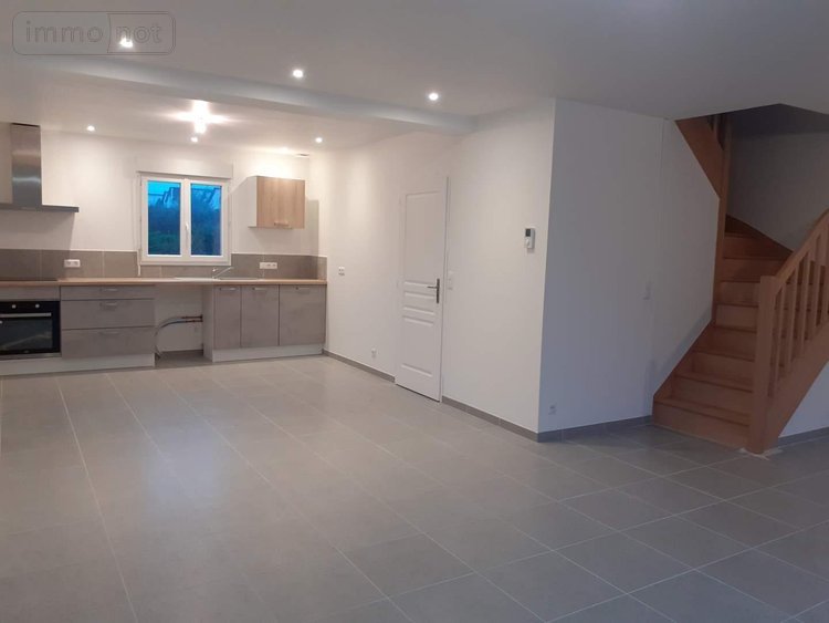 Location maison Bléré 37150 Indre-et-Loire 97 m2 4 pièces 975 euros