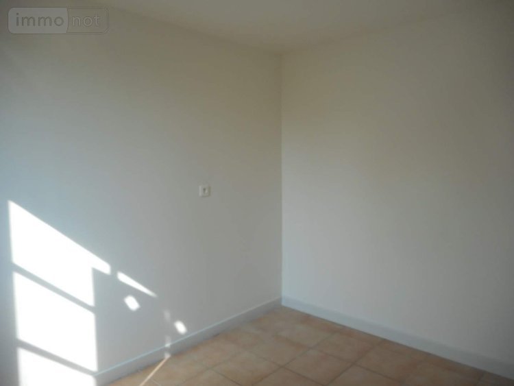 Location maison La Croix-en-Touraine 37150 Indre-et-Loire 61 m2 3 pièces 660 euros