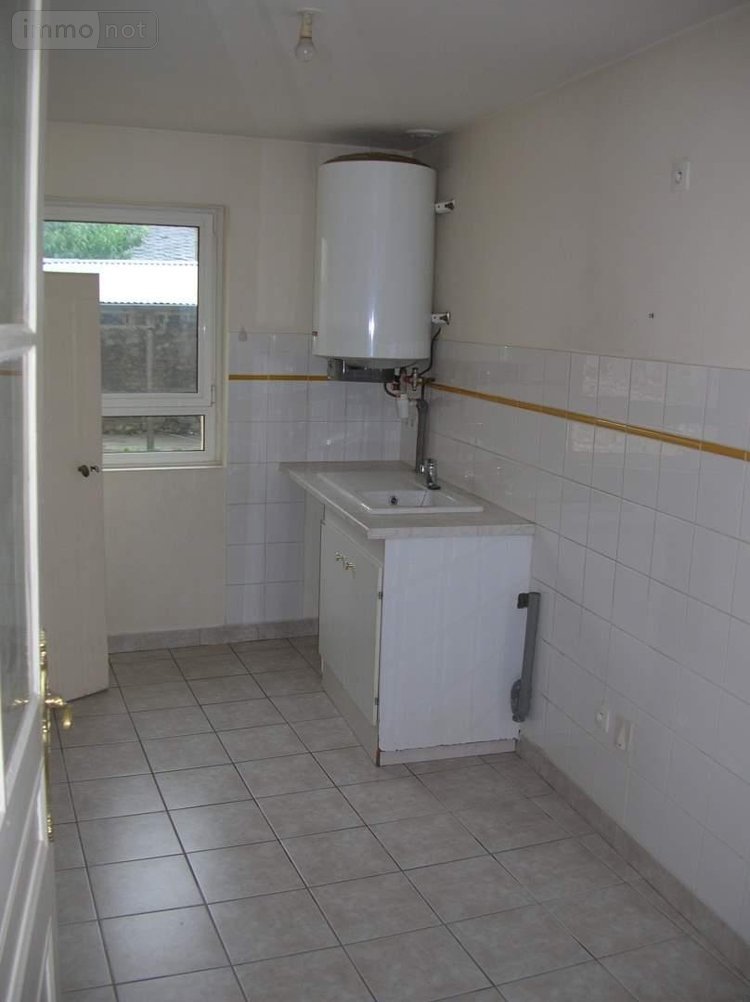 Location maison Bléré 37150 Indre-et-Loire 70 m2 3 pièces 670 euros