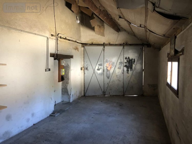 Immeuble a vendre Nouzilly 37380 Indre-et-Loire 254 m2  220000 euros