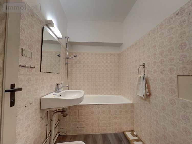 Appartement a vendre Tours 37000 Indre-et-Loire 95 m2 5 pièces 147600 euros